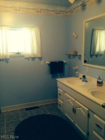 57768 Montour Road Senecaville, OH 43780 - Photo 9 of 19 Gallery Image 9