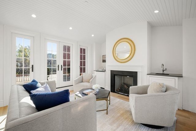 $6,625,000 | 433 Marlborough Street, Unit PH, Boston, MA 02115