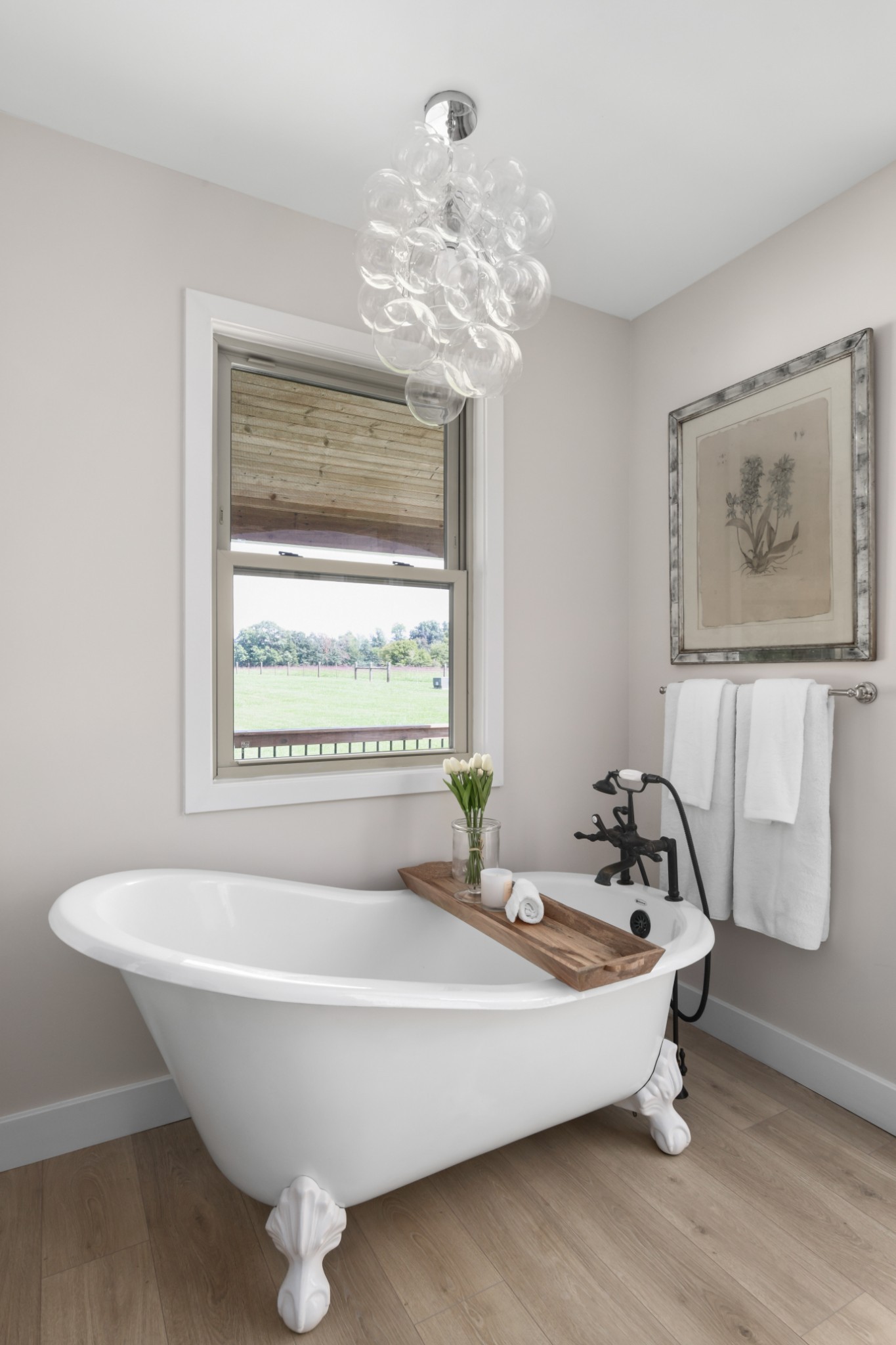 7720 Smith Road Primm Springs, TN 38476 - Photo 19 of 37 a bathroom with a tub and a window