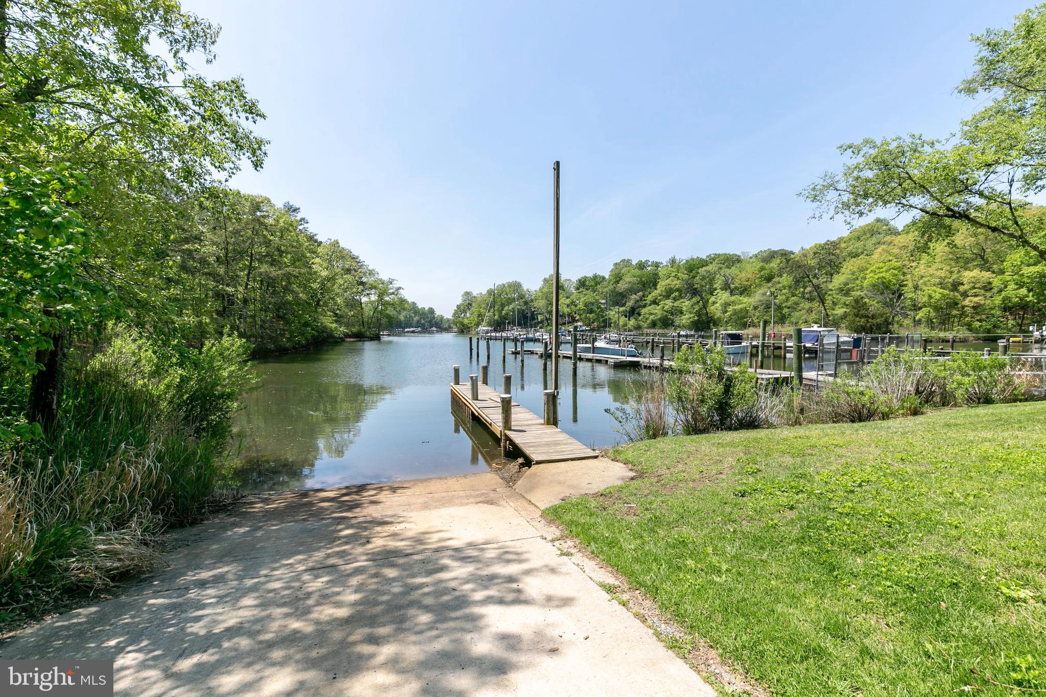 605 Pin Oak Road Severna Park, MD 21146 - Photo 11 of 14 Gallery Image 11