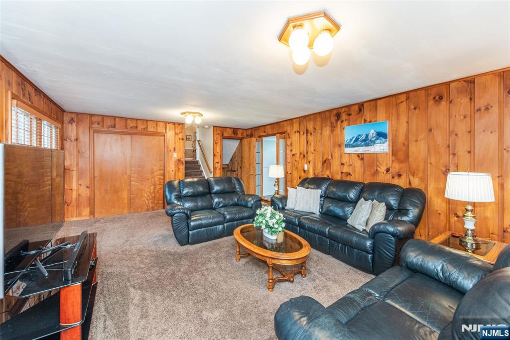 5 Oak Ridge North Caldwell, NJ 07006 - Photo 15 of 33