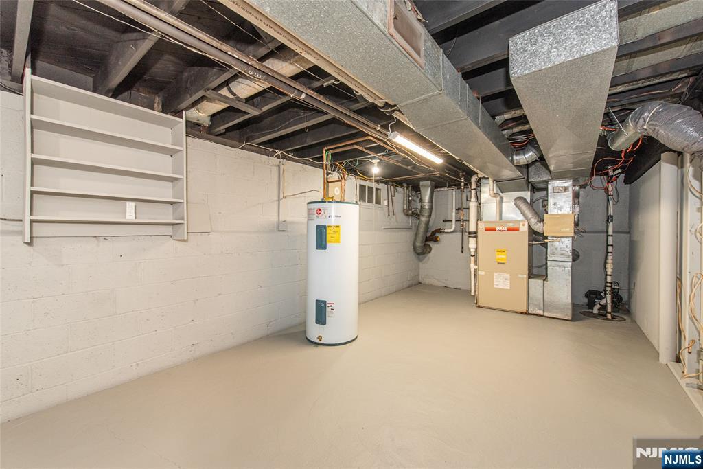 5 Oak Ridge North Caldwell, NJ 07006 - Photo 29 of 33