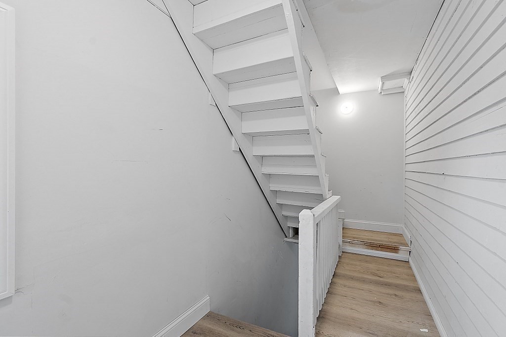 53 Fenwood Road, Unit 2 Worcester, MA 01604 - Photo 13 of 37