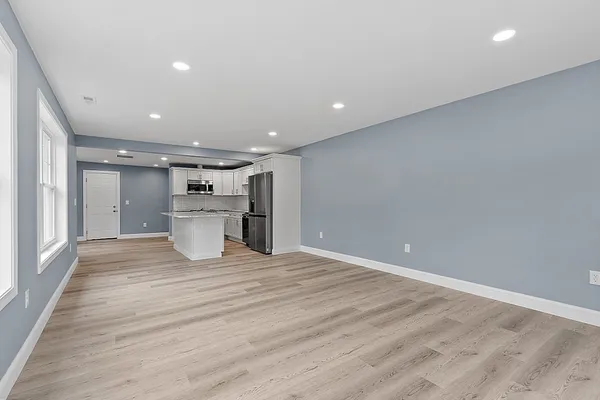 $2,800 | 53 Fenwood Road, Unit 2, Worcester, MA 01604