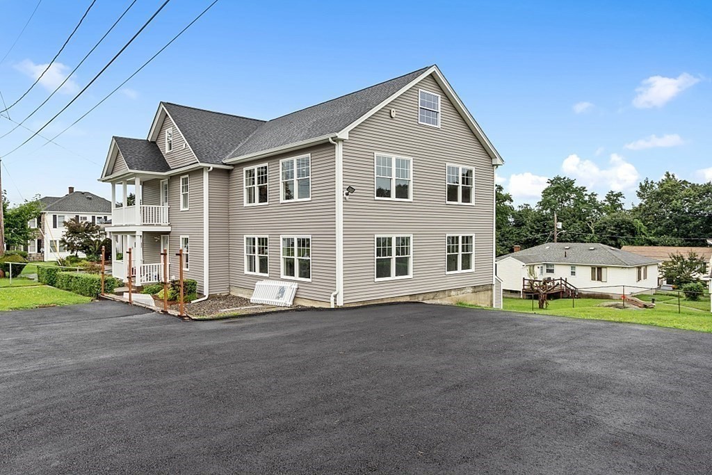 53 Fenwood Road, Unit 2 Worcester, MA 01604 - Photo 34 of 37