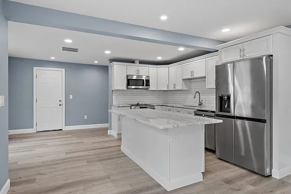 $2,800 | 53 Fenwood Road, Unit 2, Worcester, MA 01604