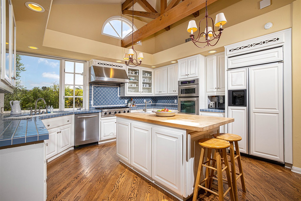 6523 Poco Lago Rancho Santa Fe, CA 92067 - Photo 9 of 23