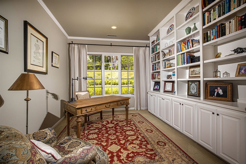 6523 Poco Lago Rancho Santa Fe, CA 92067 - Photo 10 of 23