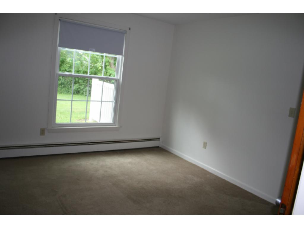 91 Winnacunnet Road, Unit 2 Hampton, NH 03842 - Photo 4 of 5