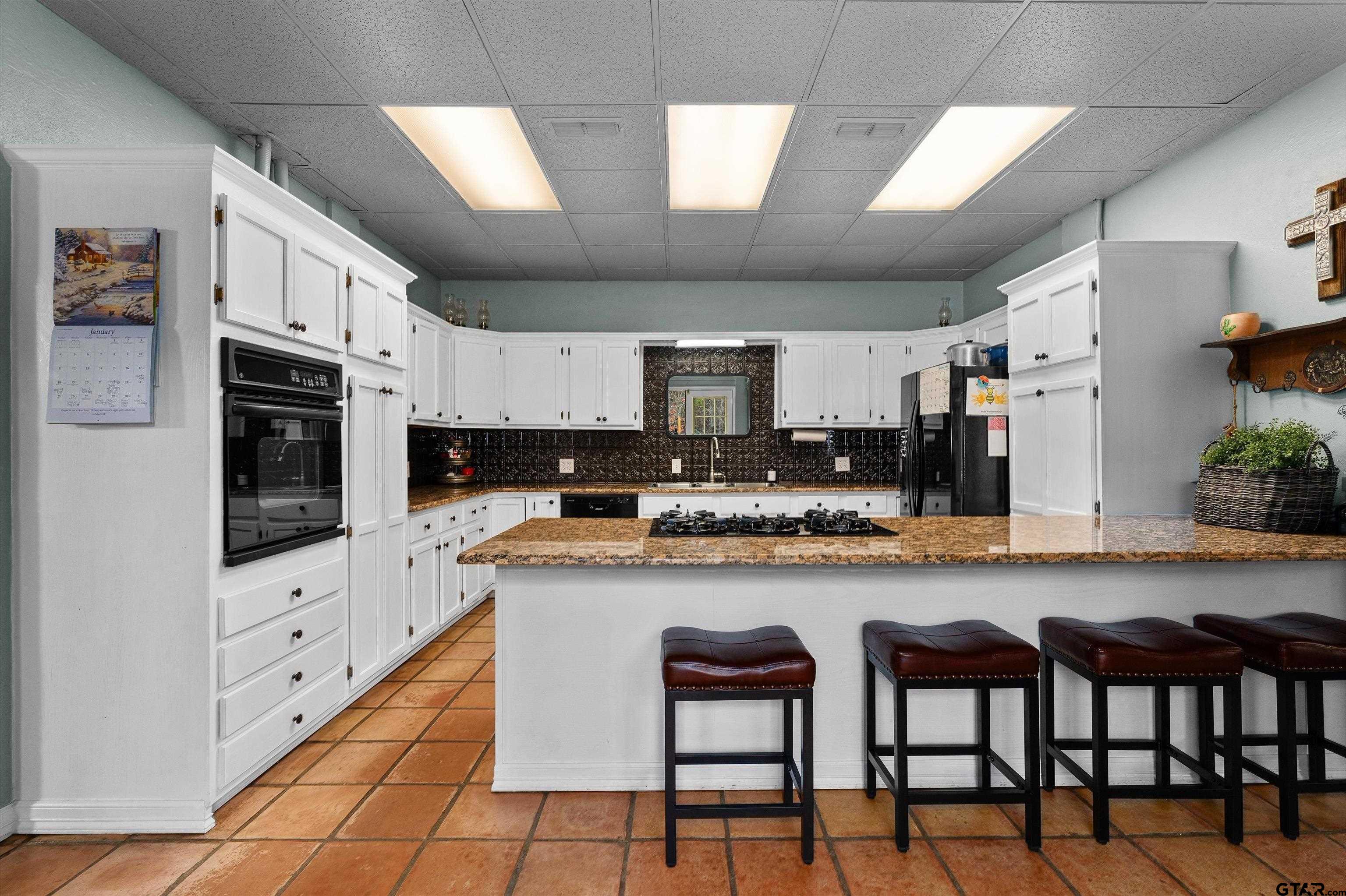 210 Kenneth Drive Henderson, TX 75652 - Photo 7 of 30