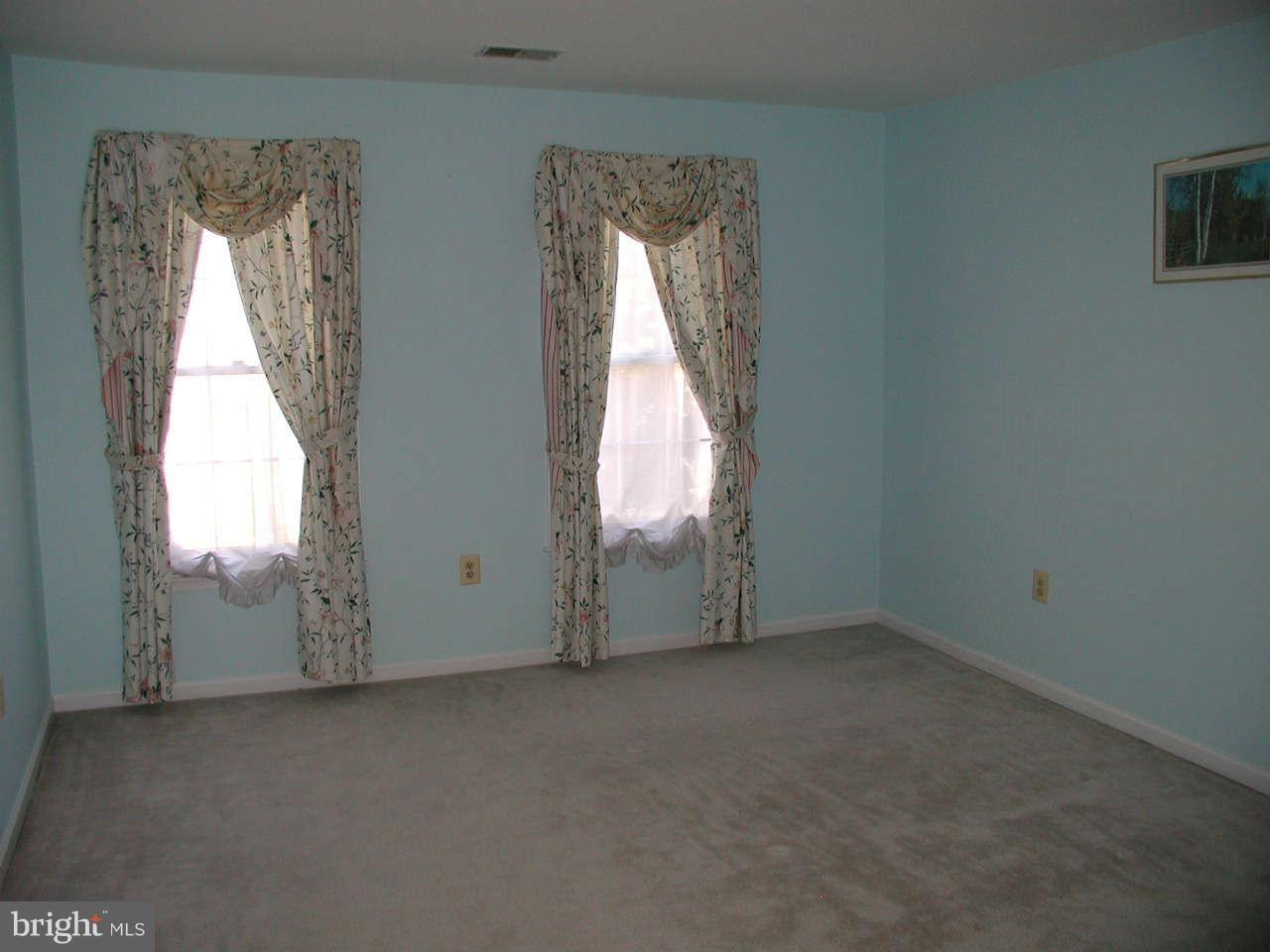 2206 Central Avenue Vienna, VA 22182 - Photo 7 of 20