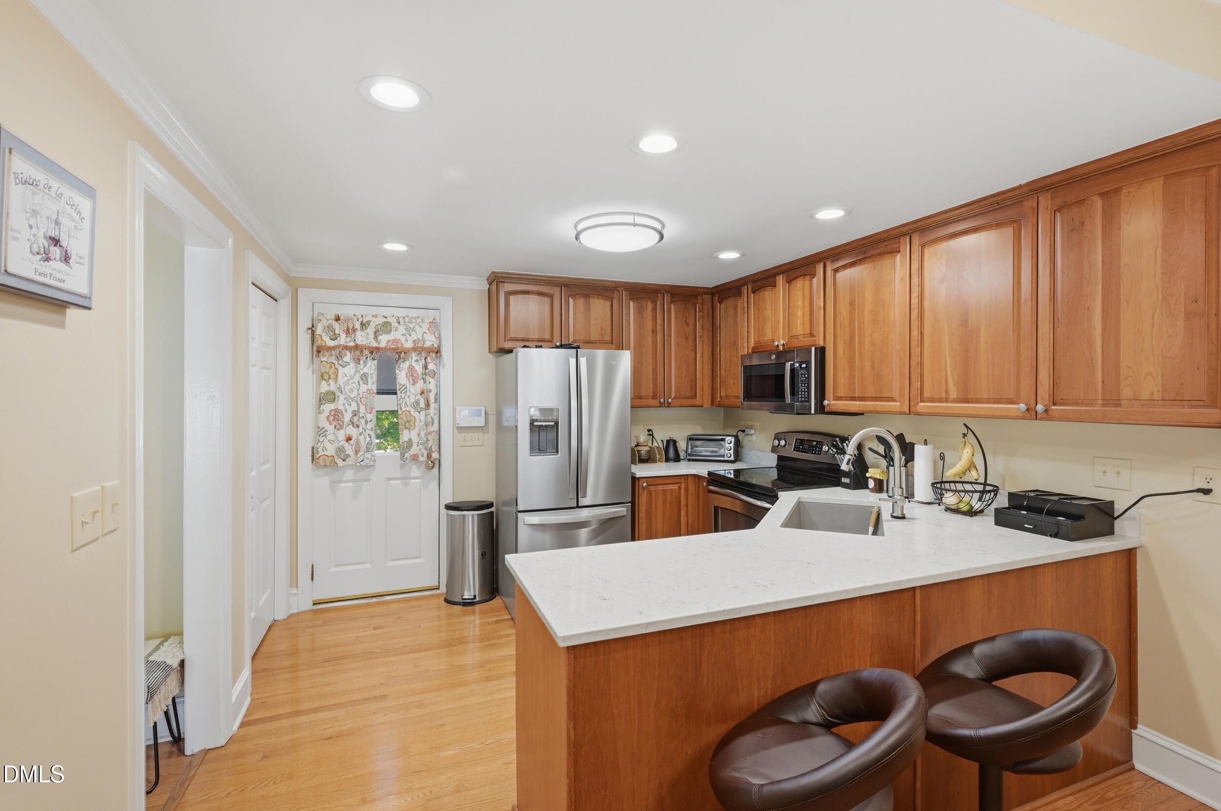 7514 Wellesley Park South Raleigh, NC 27615 - Photo 10 of 47 047
