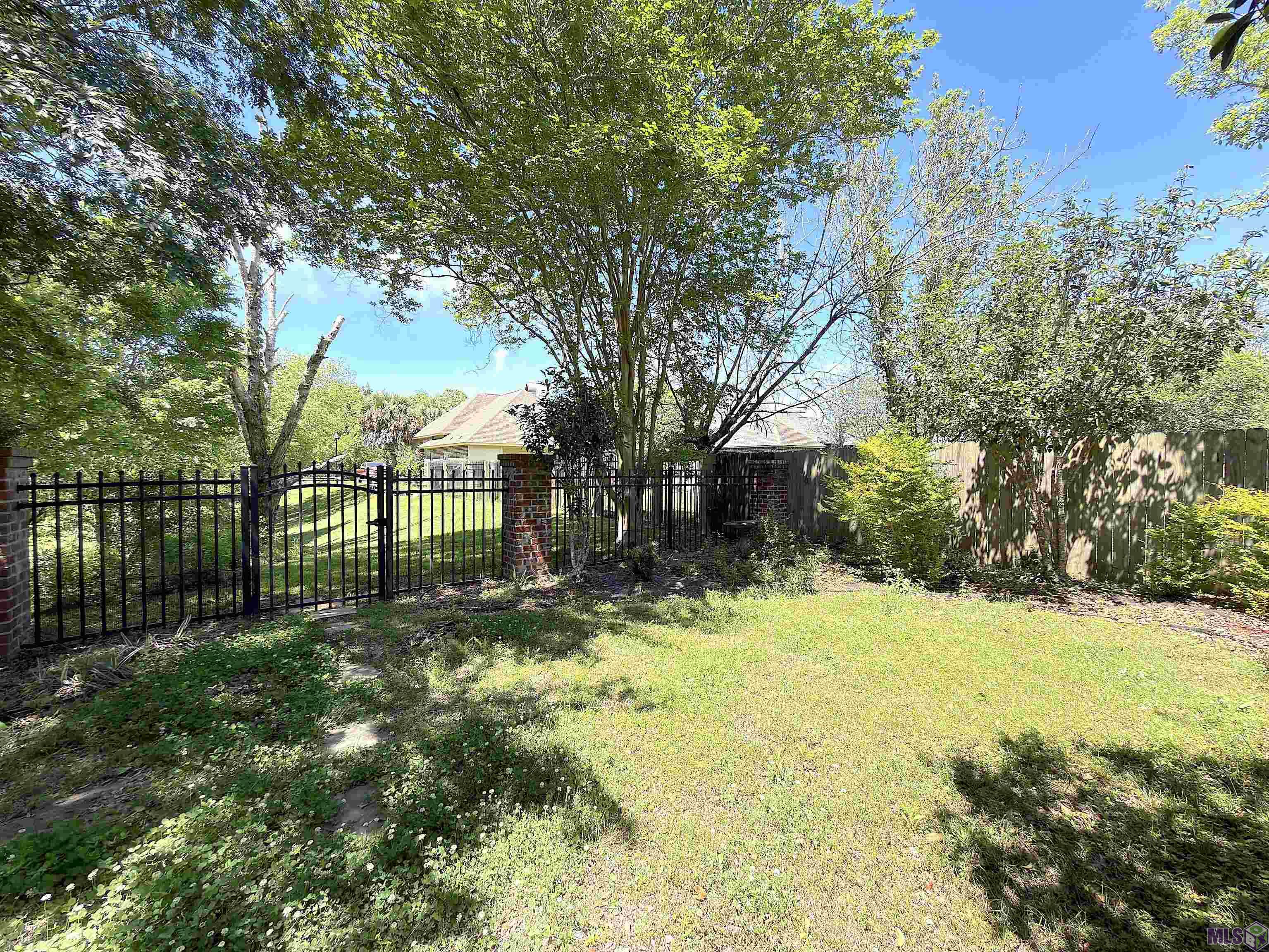 3508 Brookmeade Drive Baton Rouge, LA 70816 - Photo 14 of 16