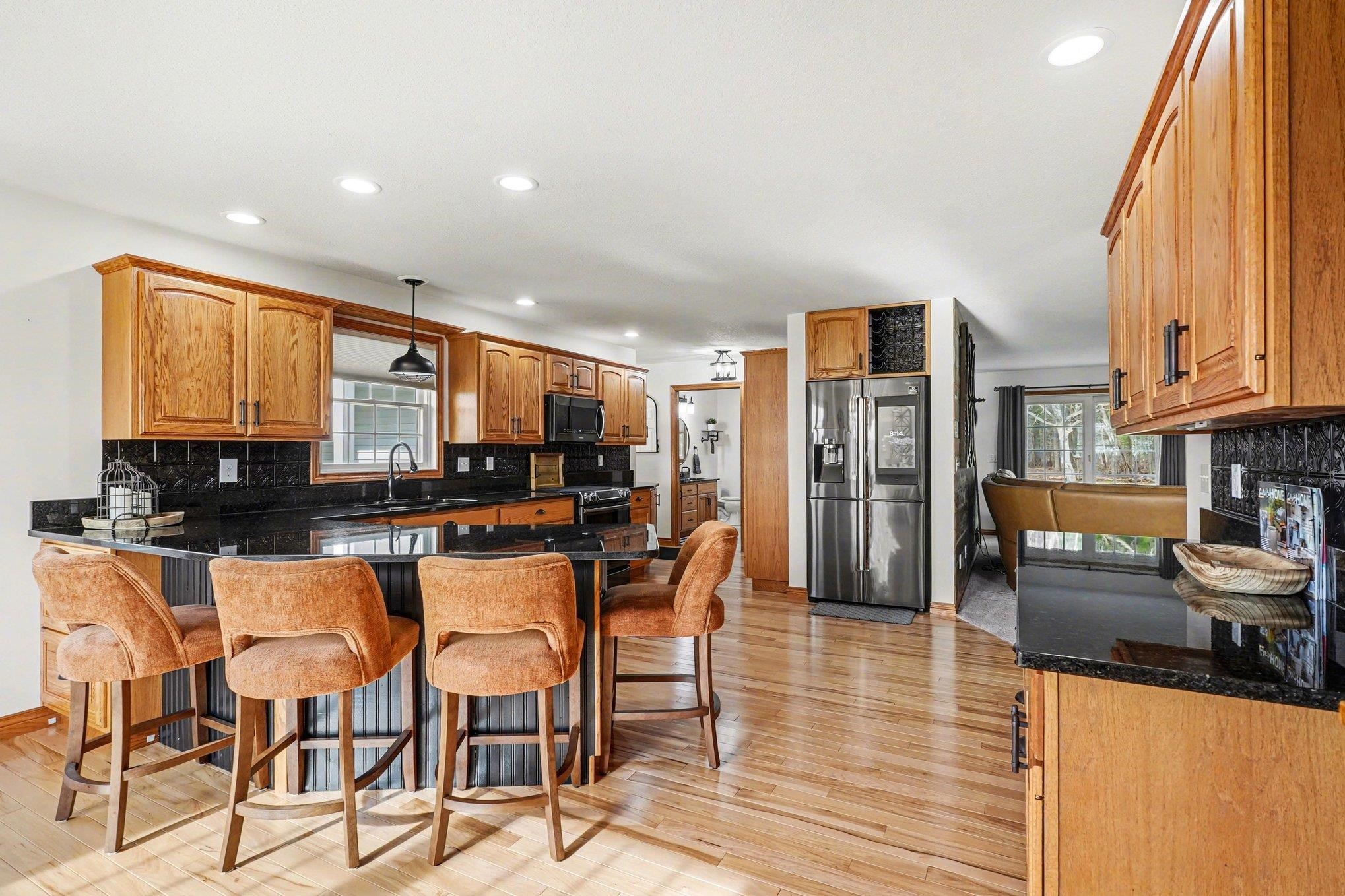 5605 North Shore Road Pinconning, MI 48650 - Photo 18 of 37