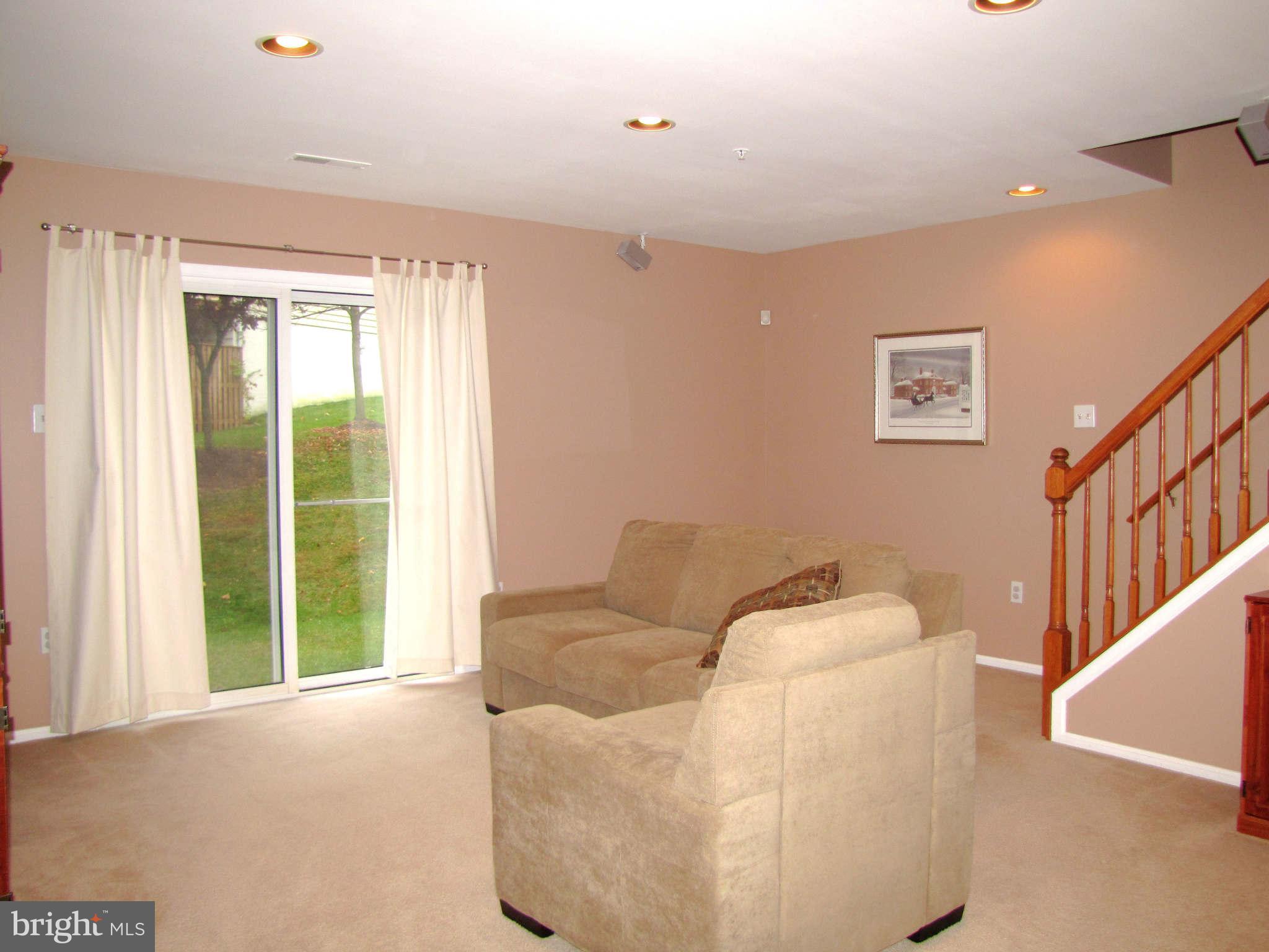 6346 Wind Rider Way Columbia, MD 21045 - Photo 11 of 24 Family Room