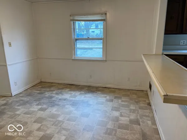 $950 | 741 North Rangeline Road, Carmel, IN 46032