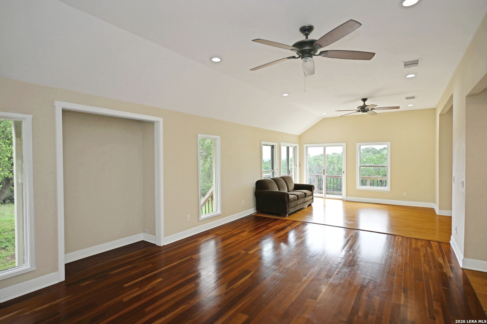 41 Sun Valley Drive Spring Branch, TX 78070 - Photo 7 of 42