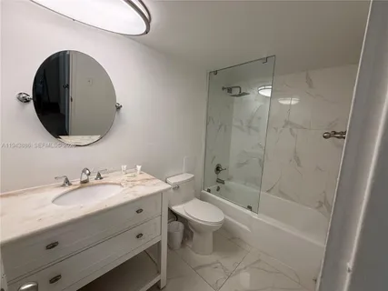 $3,350 | 5101 Collins Avenue, Unit 12T, Miami Beach, FL 33140