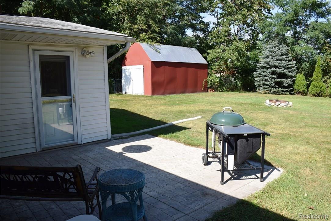 29679 Hickey Road New Baltimore, MI 48051 - Photo 10 of 33 10 patio door.JPG