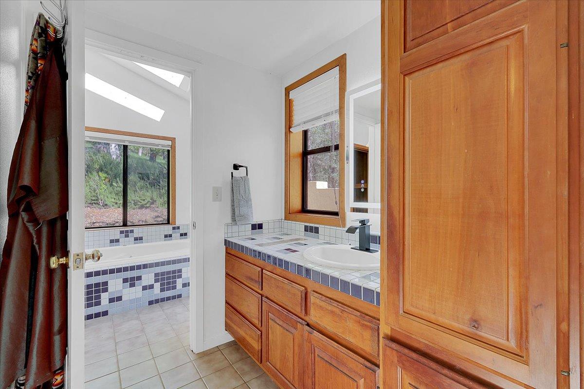 19077 Sanctuary Road Penn Valley, CA 95946 - Photo 38 of 78