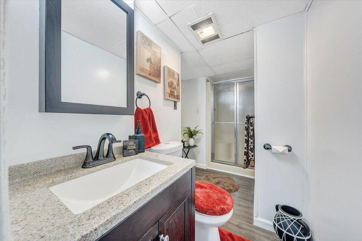 5502 Thornrose Road Roanoke, VA 24012 - Photo 20 of 37 IMG_8130