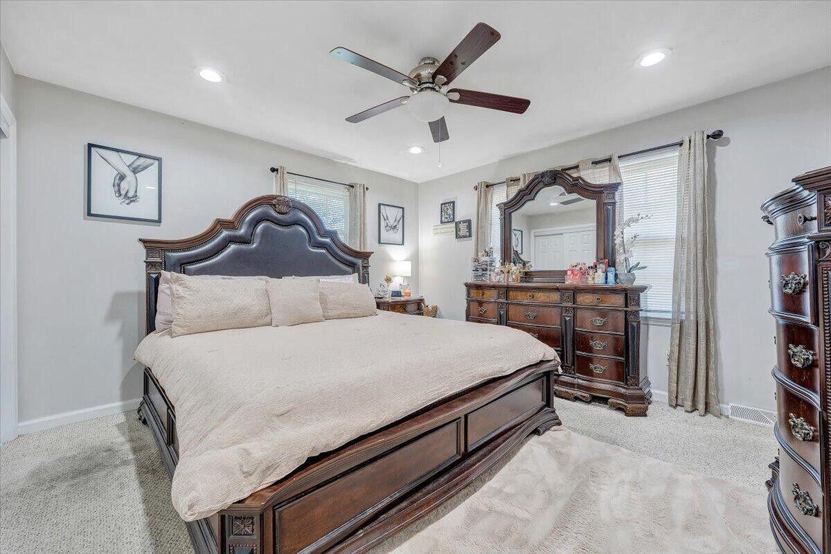 5502 Thornrose Road Roanoke, VA 24012 - Photo 10 of 37 IMG_8120