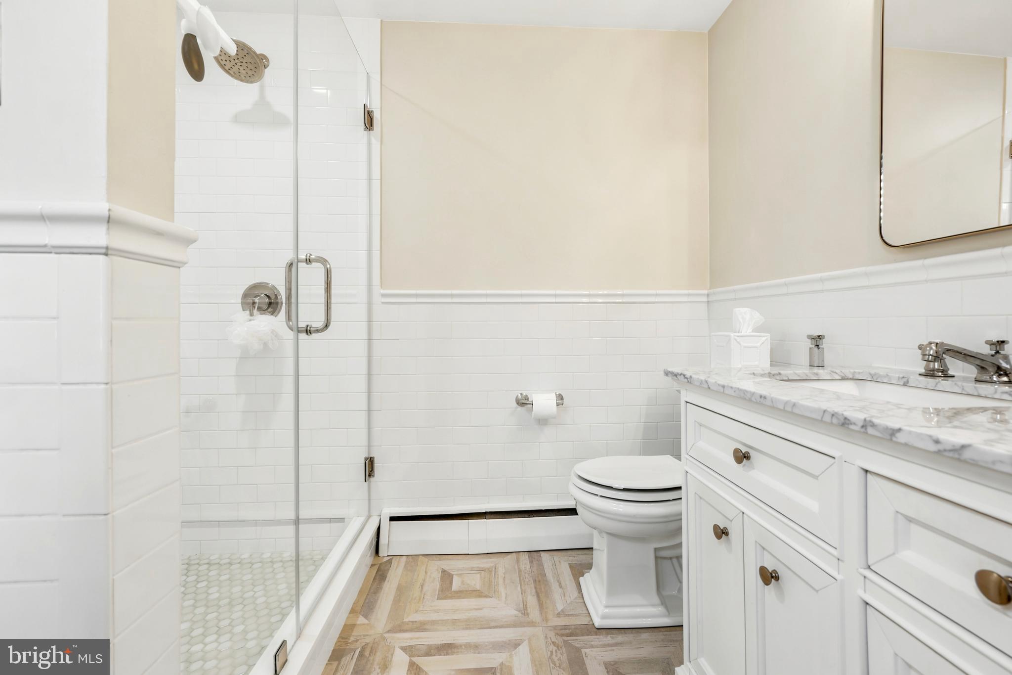 566 Upper Weadley Road Wayne, PA 19087 - Photo 30 of 50 Primary Bathroom w/ Shower