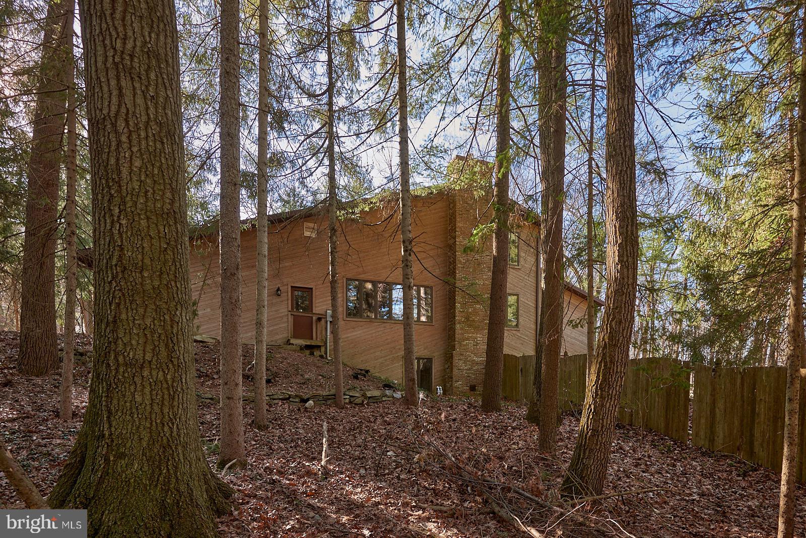 4026 Hillview Road Temple, PA 19560 - Photo 17 of 64
