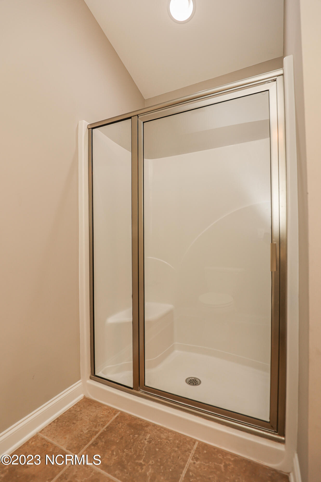 404 Peppermint Drive Hubert, NC 28539 - Photo 39 of 41 Master bathroom