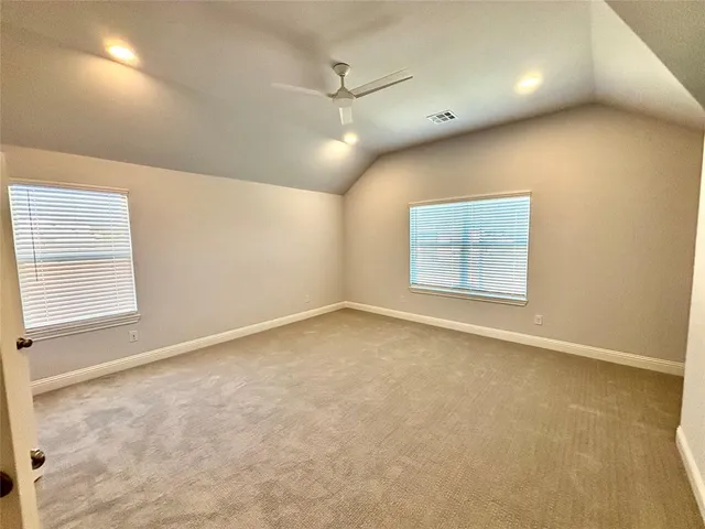 $2,900 | 402 Sunset Lane, Fort Worth, TX 76114