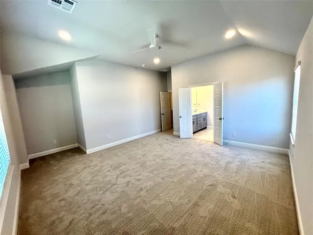 $2,900 | 402 Sunset Lane, Fort Worth, TX 76114