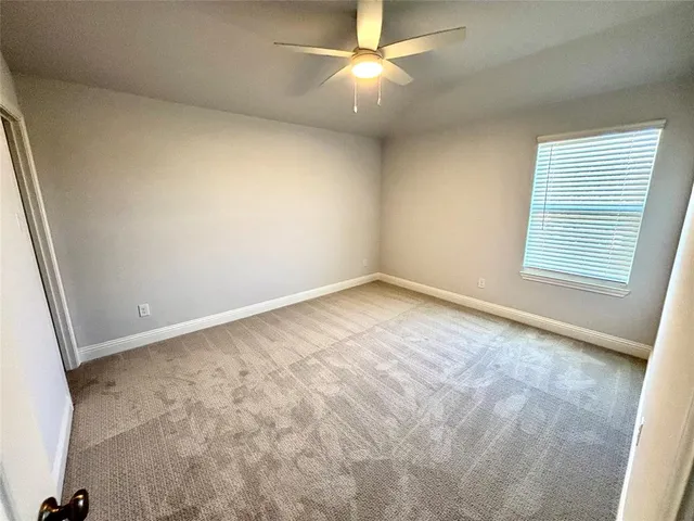 $2,900 | 402 Sunset Lane, Fort Worth, TX 76114