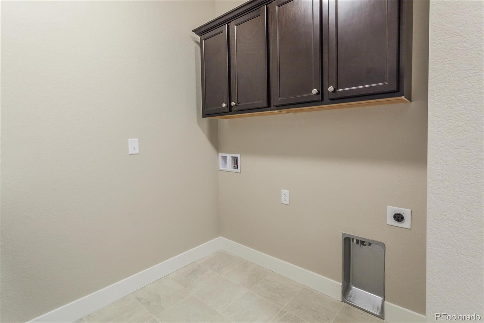 6768 Castello Street Timnath, CO 80547 - Photo 5 of 38 a view of a utility room