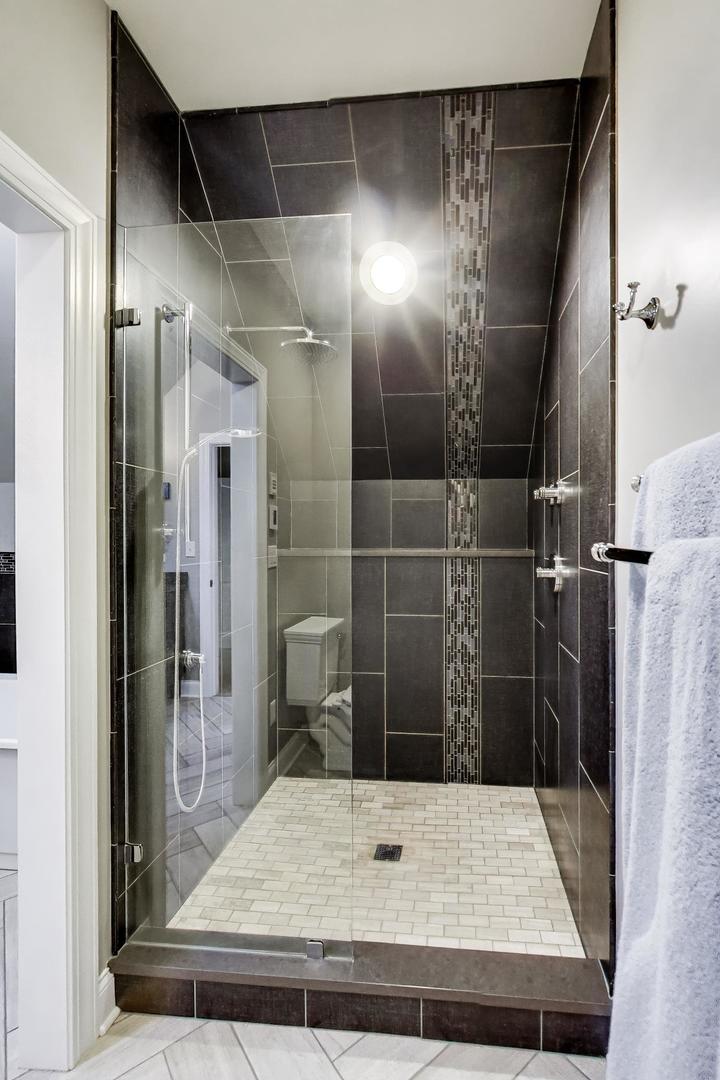 220 Northwood Road Riverside, IL 60546 - Photo 38 of 79 Gallery Image 38