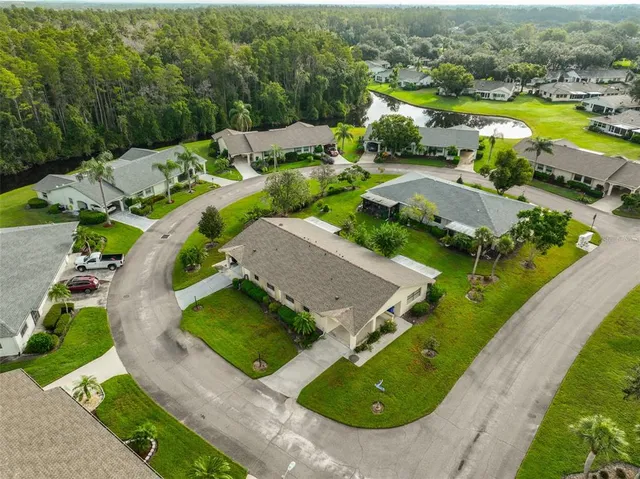 $175,000 | 2122 Hereford Drive, Unit 511, Sun City Center, FL 33573