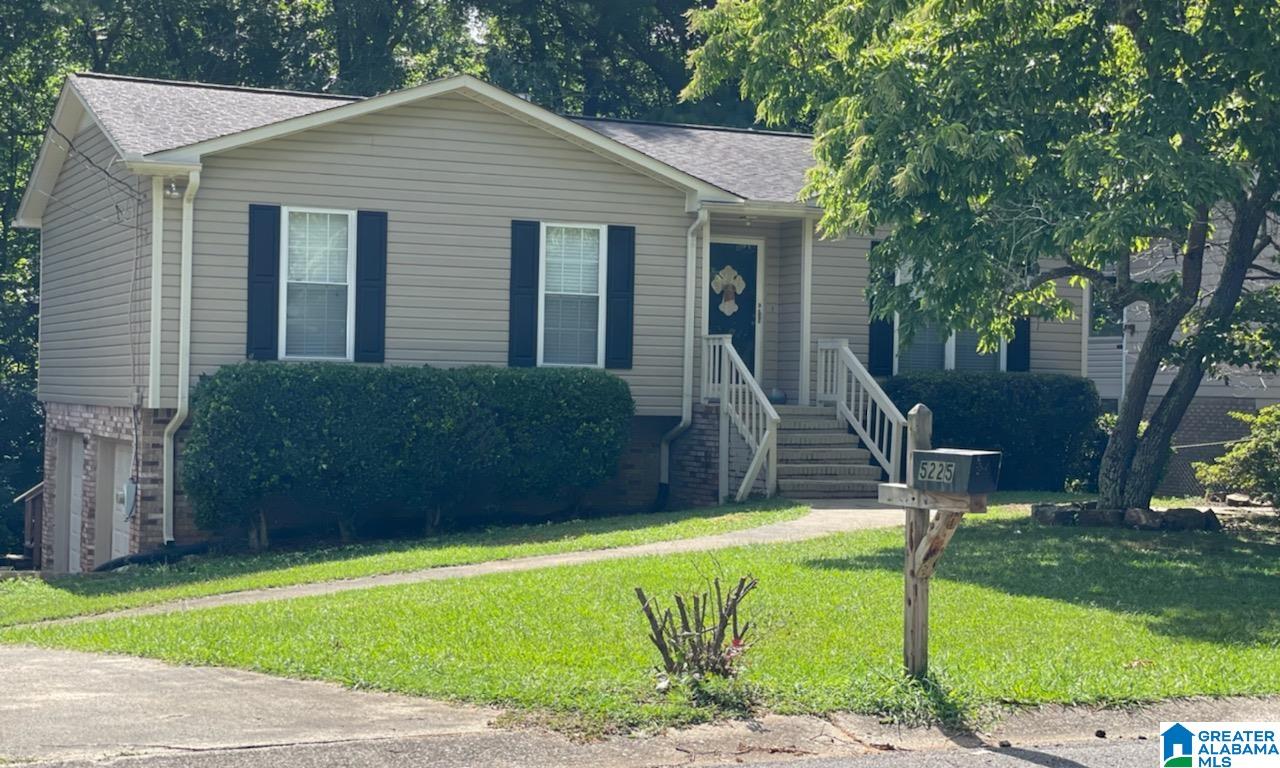 5225 Memory Lane Mount Olive, AL 35117 - Photo 1 of 31