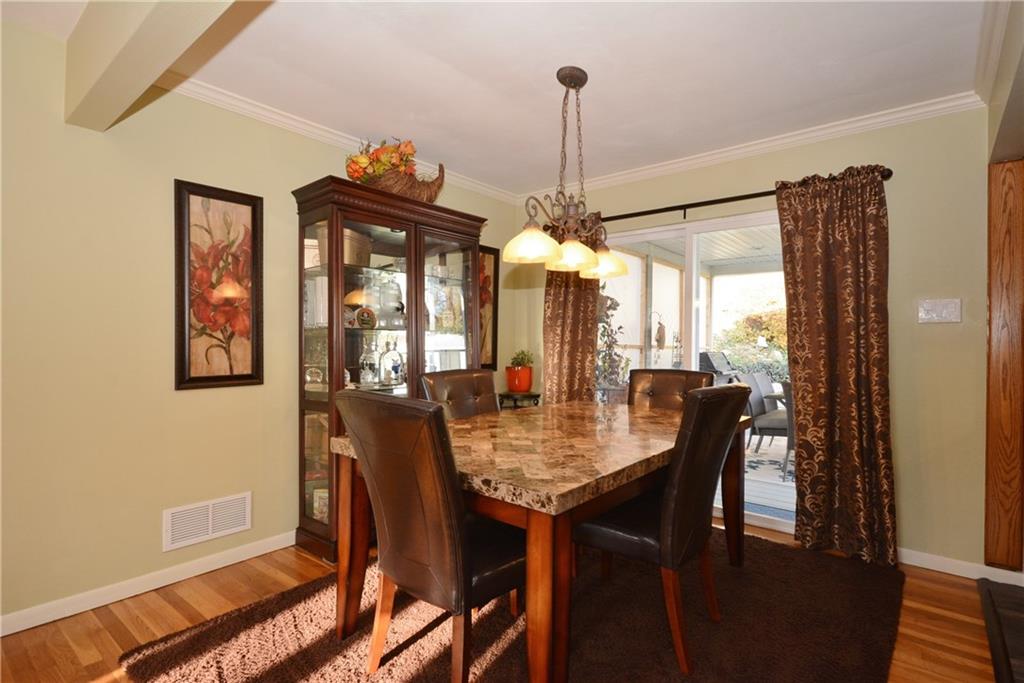 1346 Cathell Road Baldwin, PA 15236 - Photo 7 of 25 Dining room w/sliding doors to the large deck~