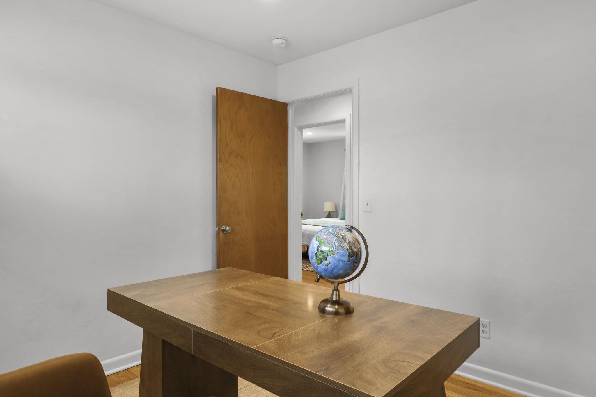 504 Douglas Trail Madison, WI 53716 - Photo 11 of 35