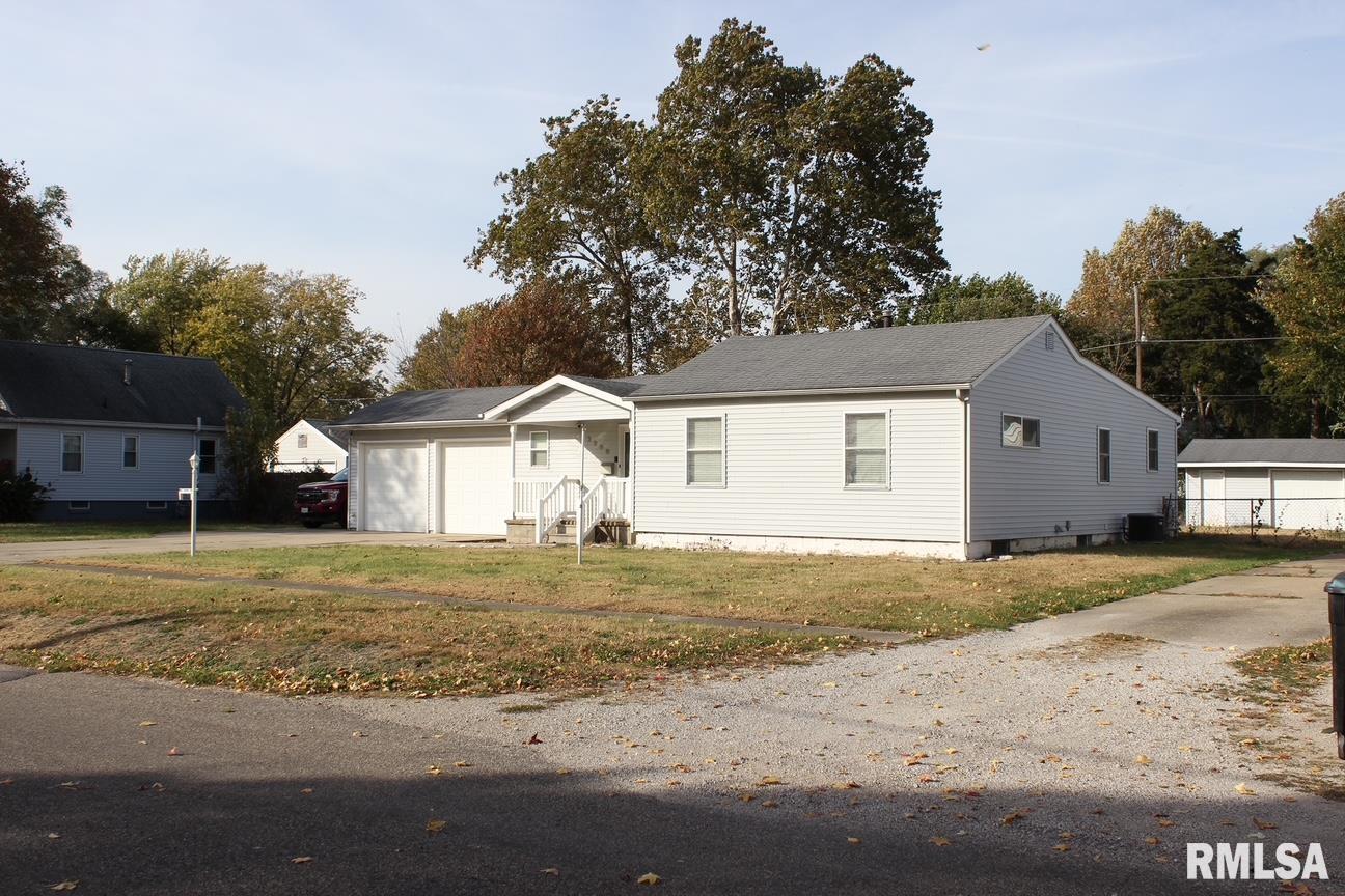 2269 Grandview Avenue Springfield, IL 62702 - Photo 2 of 14