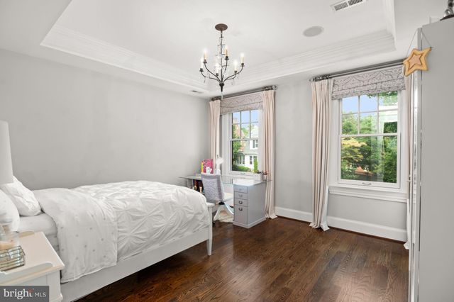 $5,000,000 | 3520 Edmunds Street Northwest, Washington, DC 20007