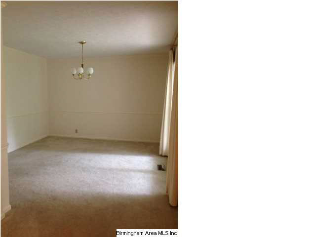 995 Maple Lane Jacksonville, AL 36265 - Photo 8 of 14