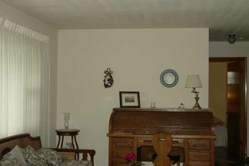 1629 Ryer Street South Bend, IN 46628 - Photo 8 of 8 Gallery Image 8