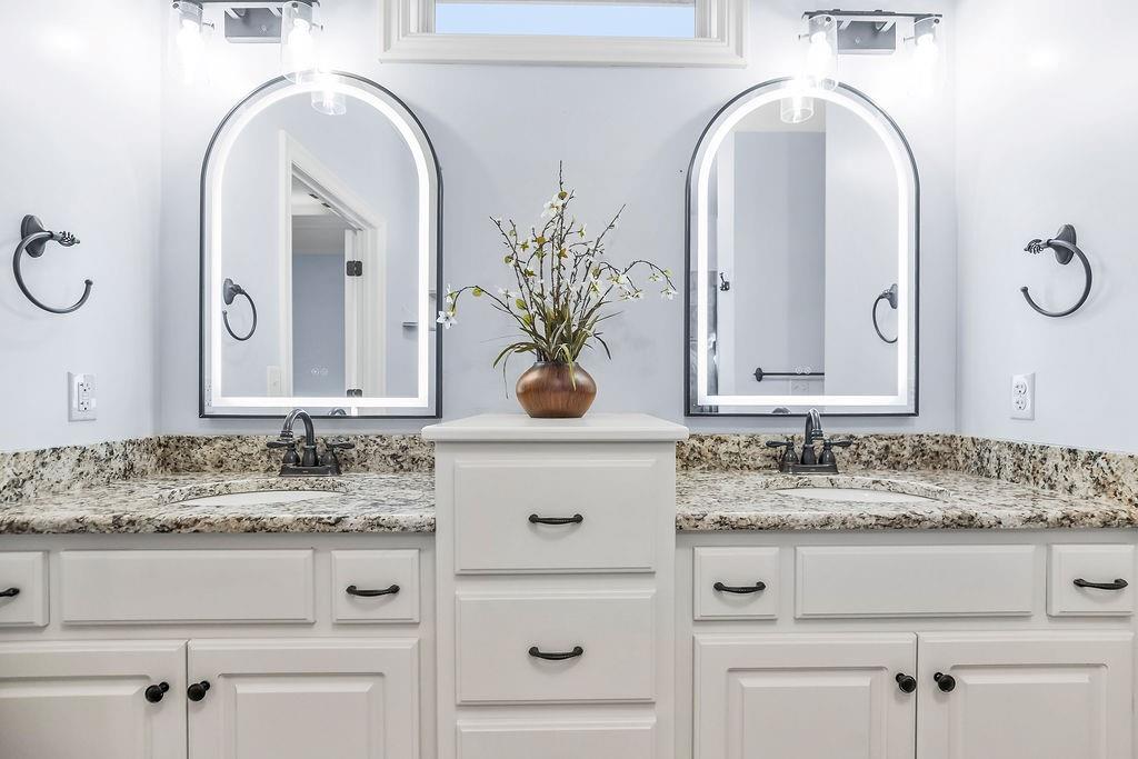 4552 Northeast Park Ridge Avenue Lee's Summit, MO 64064 - Photo 15 of 41