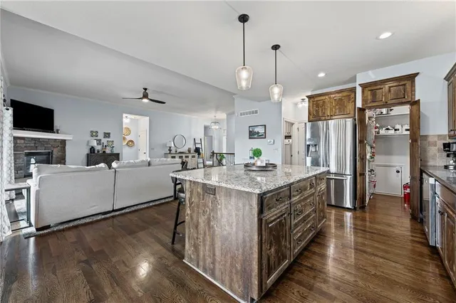 $625,000 | 4552 Northeast Park Ridge Avenue, Lee's Summit, MO 64064