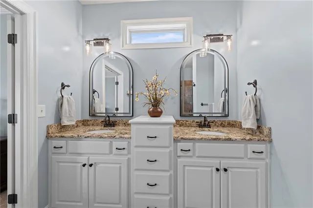 $625,000 | 4552 Northeast Park Ridge Avenue, Lee's Summit, MO 64064