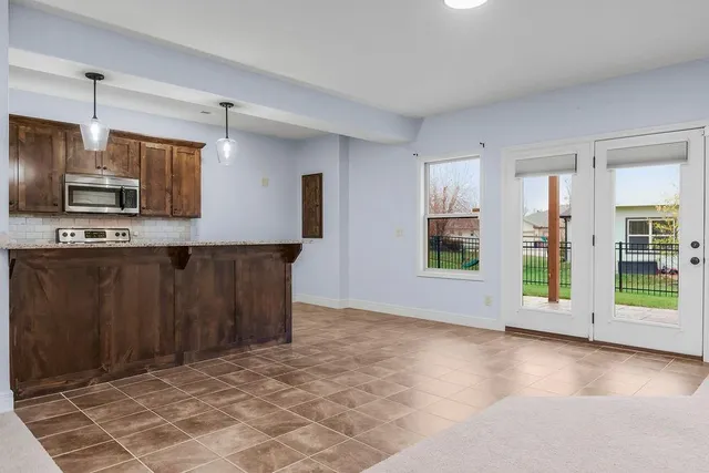 $600,000 | 4552 Northeast Park Ridge Avenue, Lee's Summit, MO 64064