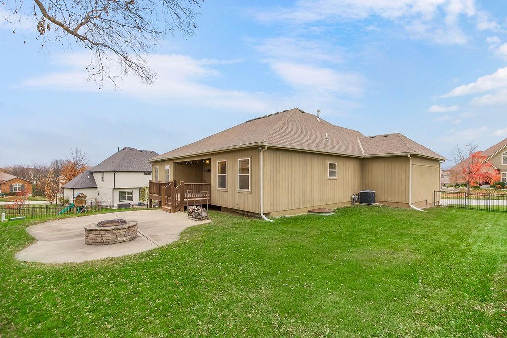 4552 Northeast Park Ridge Avenue Lee's Summit, MO 64064 - Photo 29 of 40