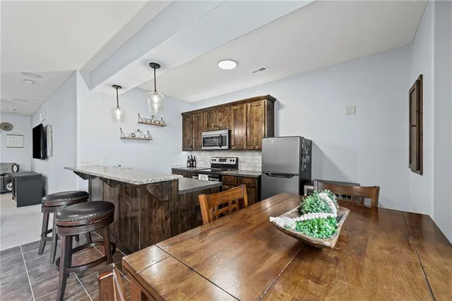 $625,000 | 4552 Northeast Park Ridge Avenue, Lee's Summit, MO 64064