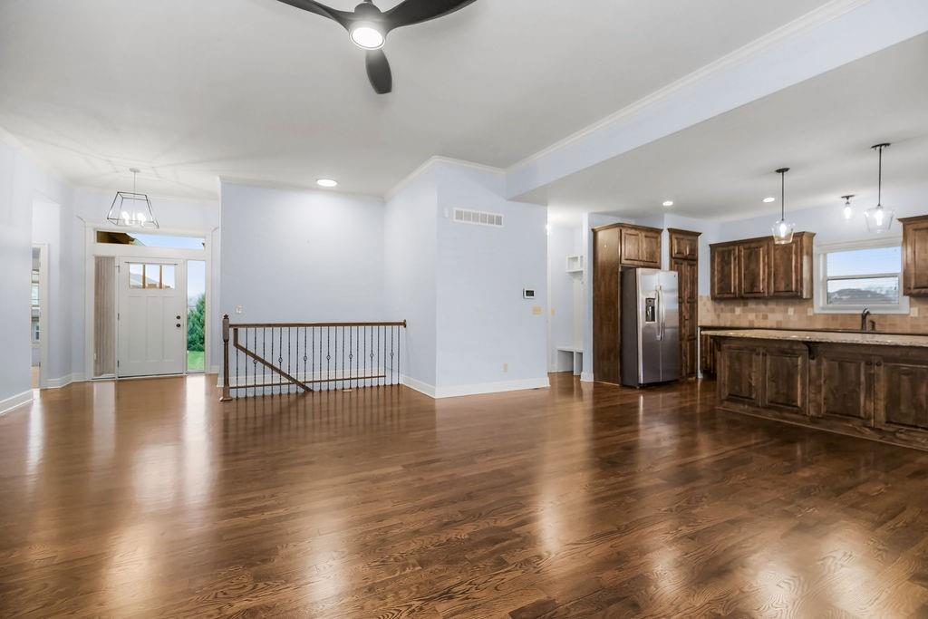 4552 Northeast Park Ridge Avenue Lee's Summit, MO 64064 - Photo 4 of 40