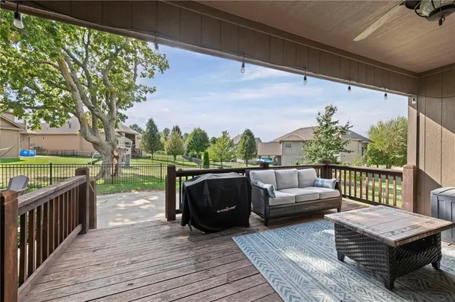 $625,000 | 4552 Northeast Park Ridge Avenue, Lee's Summit, MO 64064